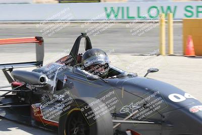 media/May-18-2022-Open Track Racing (Wed) [[f96b7d3cf4]]/Around the Pits/